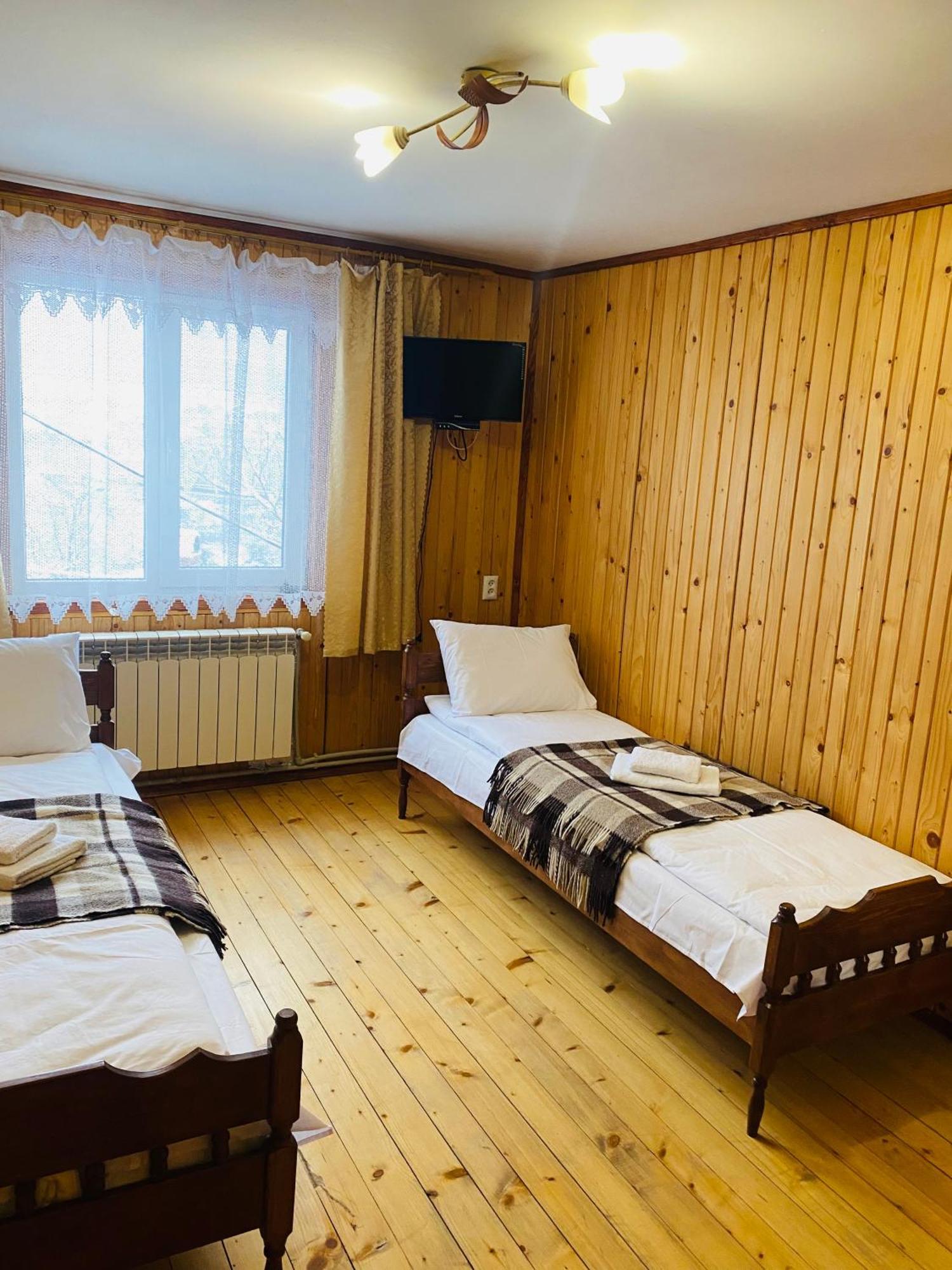 Басейн З Підігрівом! Batkivska Svitlitsa New Без Господарів Славское Экстерьер фото